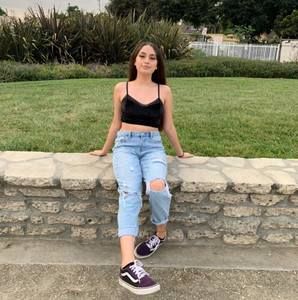 Meet your Posher, Eva